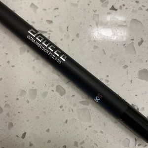 Doucce ultra precision black eyeliner